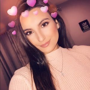 Meet your Posher, Jozefina